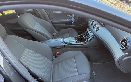 Mercedes-Benz E-Класс, 2021 год, 3 490 000 рублей, 7 фотография
