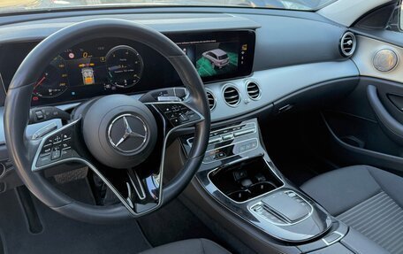 Mercedes-Benz E-Класс, 2021 год, 3 490 000 рублей, 10 фотография