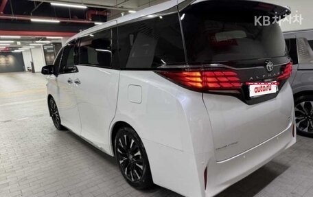 Toyota Alphard, 2024 год, 10 190 099 рублей, 4 фотография