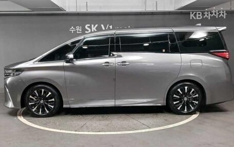Toyota Alphard, 2024 год, 10 490 099 рублей, 3 фотография