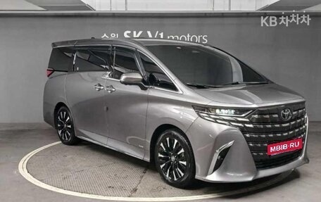 Toyota Alphard, 2024 год, 10 490 099 рублей, 5 фотография