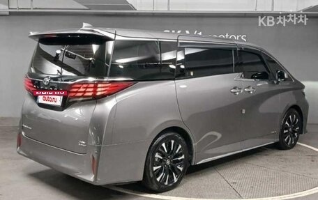 Toyota Alphard, 2024 год, 10 490 099 рублей, 4 фотография
