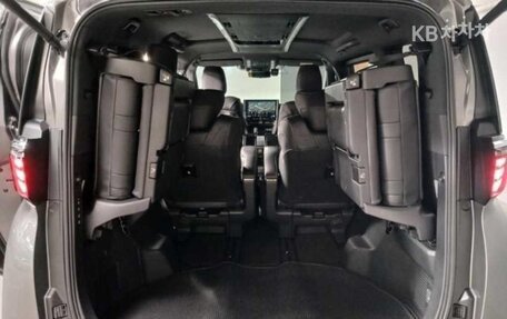 Toyota Alphard, 2024 год, 10 490 099 рублей, 18 фотография