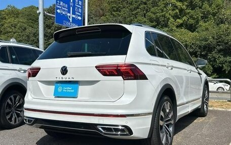 Volkswagen Tiguan II, 2022 год, 2 450 002 рублей, 6 фотография