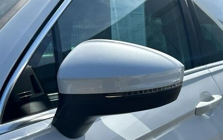 Volkswagen Tiguan II, 2022 год, 2 450 002 рублей, 11 фотография