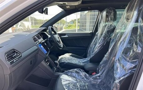 Volkswagen Tiguan II, 2022 год, 2 450 002 рублей, 32 фотография