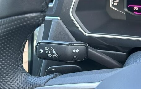 Volkswagen Tiguan II, 2022 год, 2 450 002 рублей, 37 фотография