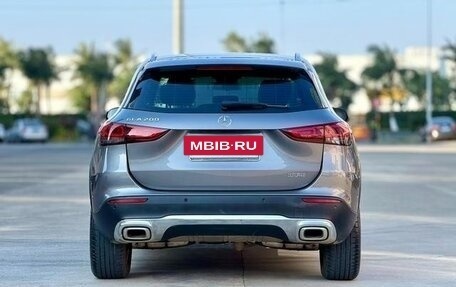 Mercedes-Benz GLA, 2022 год, 2 100 000 рублей, 5 фотография