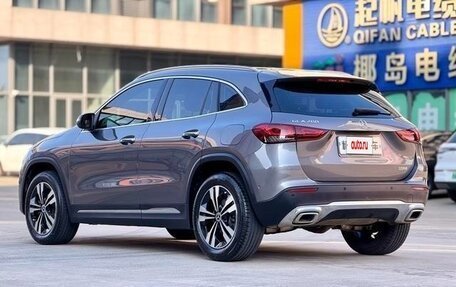 Mercedes-Benz GLA, 2022 год, 2 100 000 рублей, 4 фотография