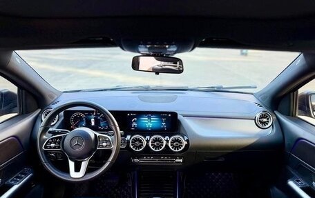 Mercedes-Benz GLA, 2022 год, 2 100 000 рублей, 7 фотография