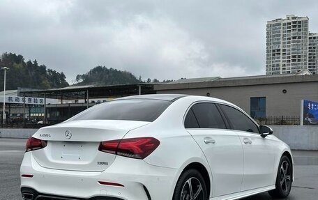 Mercedes-Benz A-Класс, 2022 год, 1 800 000 рублей, 4 фотография