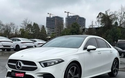 Mercedes-Benz A-Класс, 2022 год, 1 800 000 рублей, 1 фотография