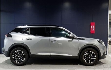 Peugeot 2008 II, 2022 год, 1 375 005 рублей, 5 фотография
