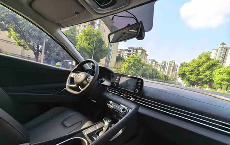 Hyundai Elantra, 2022 год, 1 400 007 рублей, 10 фотография