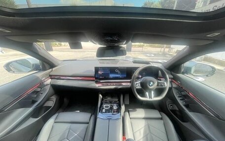 BMW 5 серия, 2025 год, 6 230 586 рублей, 12 фотография