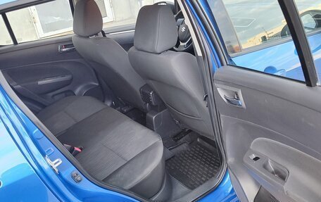 Suzuki Swift IV, 2011 год, 950 000 рублей, 13 фотография