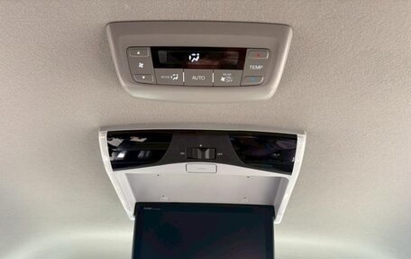 Honda Stepwgn IV, 2021 год, 1 950 000 рублей, 12 фотография