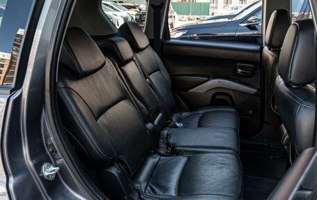 Mitsubishi Outlander III рестайлинг 3, 2007 год, 750 000 рублей, 7 фотография