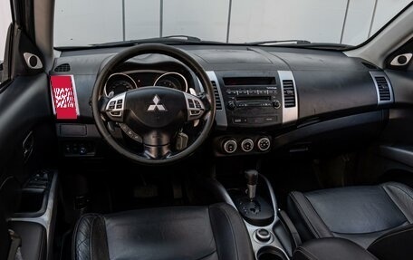 Mitsubishi Outlander III рестайлинг 3, 2007 год, 750 000 рублей, 6 фотография