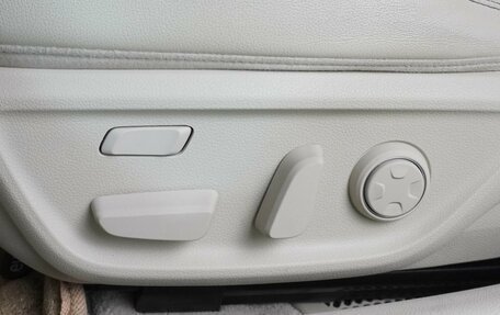 Genesis G70 I, 2019 год, 2 300 000 рублей, 21 фотография