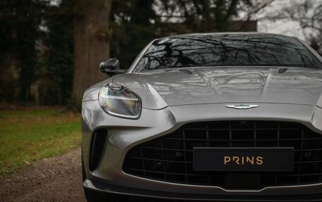 Aston Martin V8 Vantage IV, 2025 год, 28 000 000 рублей, 13 фотография