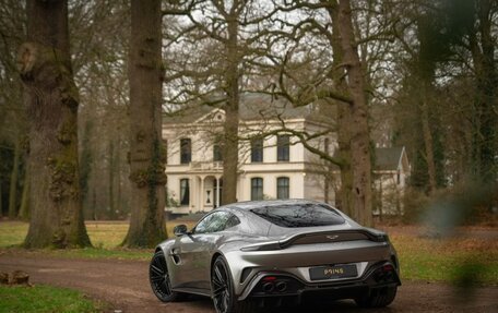 Aston Martin V8 Vantage IV, 2025 год, 28 000 000 рублей, 16 фотография