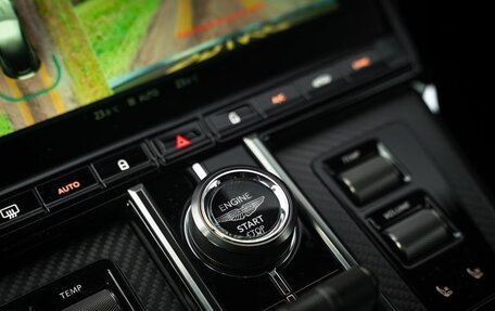 Aston Martin V8 Vantage IV, 2025 год, 28 000 000 рублей, 35 фотография