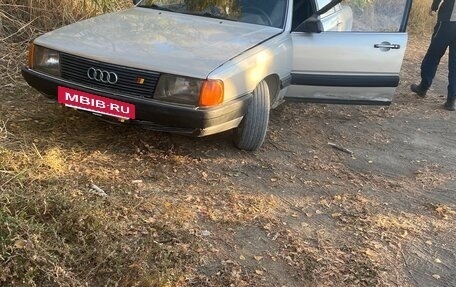 Audi 100, 1986 год, 150 000 рублей, 4 фотография