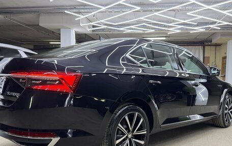 Skoda Superb III рестайлинг, 2025 год, 3 300 000 рублей, 9 фотография