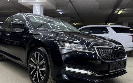 Skoda Superb III рестайлинг, 2025 год, 3 300 000 рублей, 7 фотография