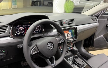 Skoda Superb III рестайлинг, 2025 год, 3 300 000 рублей, 20 фотография