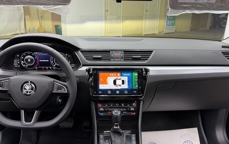 Skoda Superb III рестайлинг, 2025 год, 3 300 000 рублей, 22 фотография