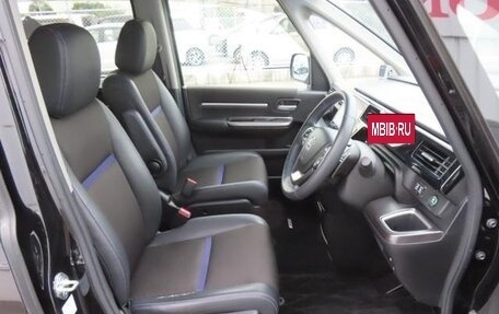 Honda Stepwgn IV, 2021 год, 1 893 069 рублей, 14 фотография