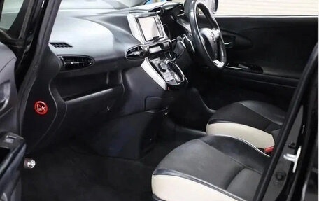 Toyota Wish II, 2012 год, 1 155 123 рублей, 16 фотография