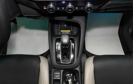 Honda Vezel, 2022 год, 1 928 069 рублей, 15 фотография