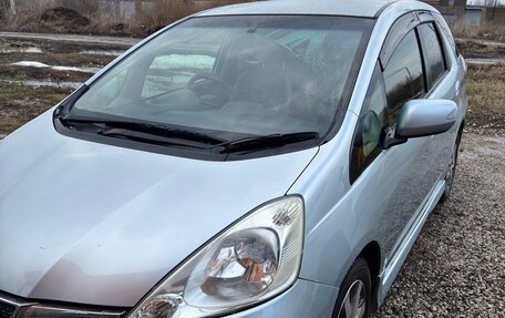 Honda Fit Shuttle I рестайлинг, 2013 год, 990 000 рублей, 3 фотография