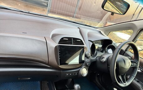 Honda Fit Shuttle I рестайлинг, 2013 год, 990 000 рублей, 9 фотография