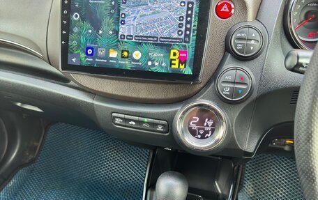 Honda Fit Shuttle I рестайлинг, 2013 год, 990 000 рублей, 14 фотография