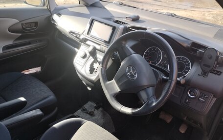 Toyota Wish II, 2010 год, 1 330 000 рублей, 7 фотография