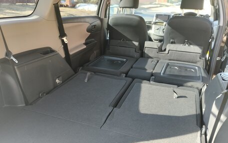 Toyota Wish II, 2010 год, 1 330 000 рублей, 10 фотография