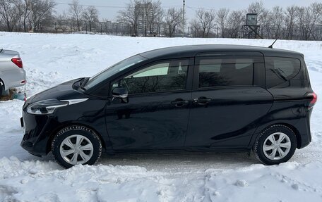 Toyota Sienta II, 2020 год, 1 559 000 рублей, 3 фотография