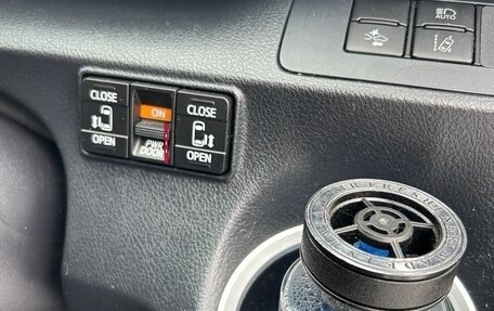 Toyota Sienta II, 2020 год, 1 559 000 рублей, 7 фотография