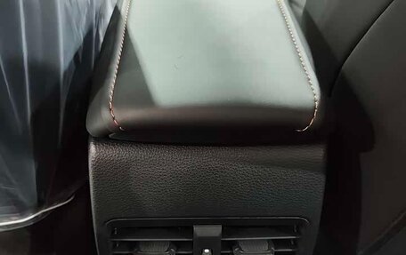 Toyota Corolla, 2026 год, 2 400 000 рублей, 15 фотография