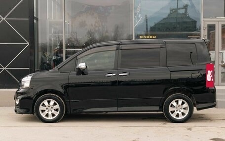 Toyota Voxy II, 2011 год, 1 450 000 рублей, 8 фотография