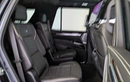 Cadillac Escalade V, 2024 год, 20 900 000 рублей, 12 фотография