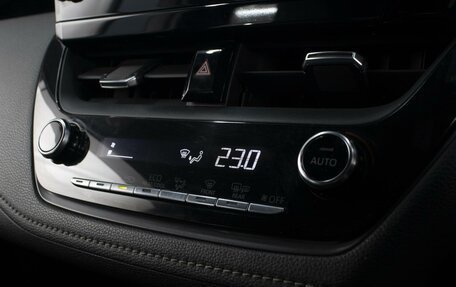 Toyota Corolla, 2019 год, 1 790 000 рублей, 17 фотография