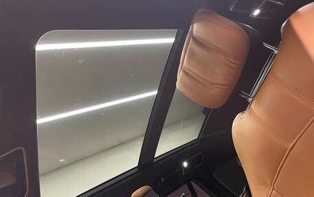 Land Rover Range Rover IV рестайлинг, 2018 год, 6 500 000 рублей, 8 фотография