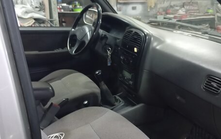 KIA Sportage IV рестайлинг, 2005 год, 560 000 рублей, 15 фотография