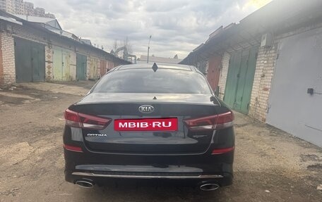 KIA Optima IV, 2018 год, 2 500 000 рублей, 3 фотография