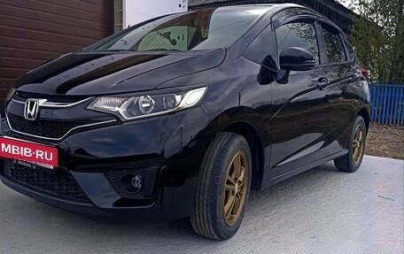 Honda Fit III, 2016 год, 1 100 000 рублей, 16 фотография